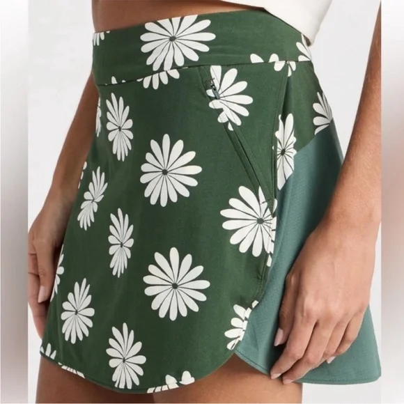 Outdoor Voices Green Floral Skirt - Picture 2 of 9